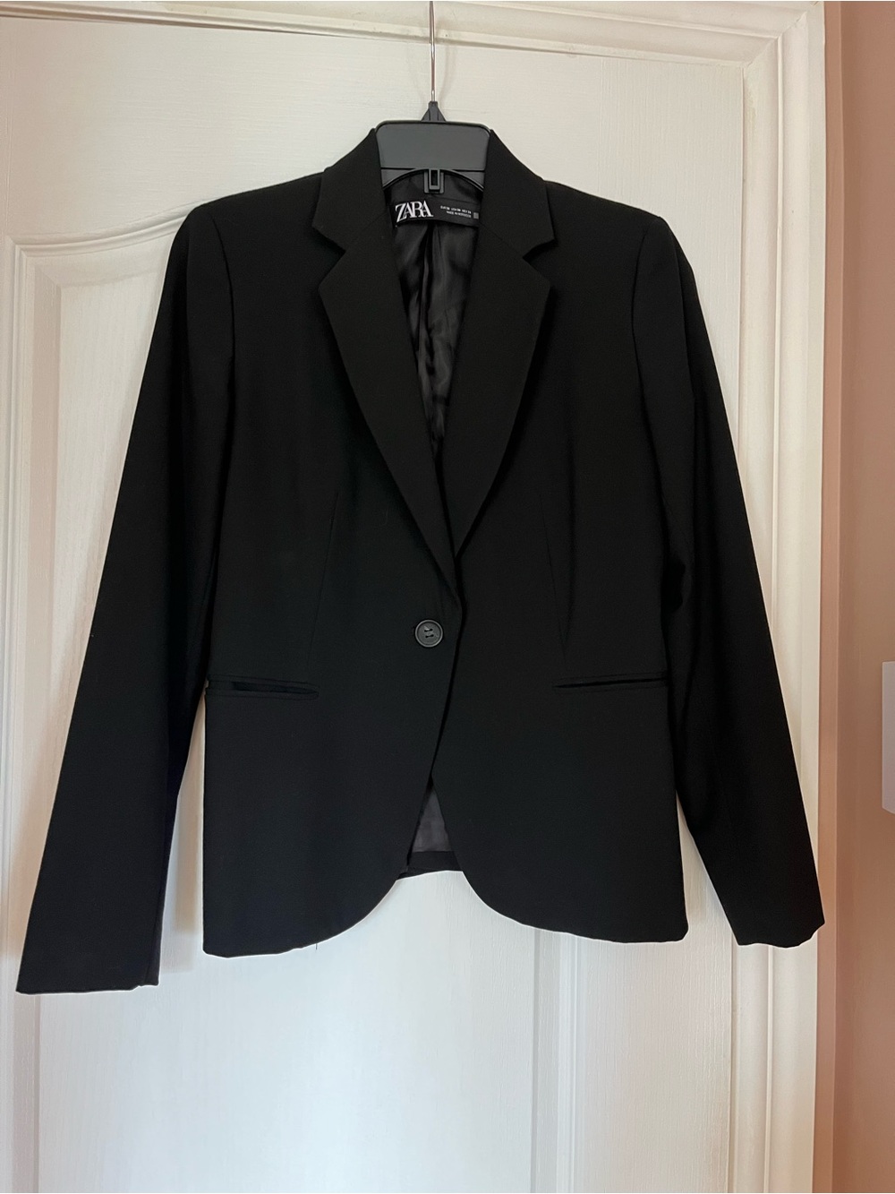 Zara Black Single-Button Tailored Blazer